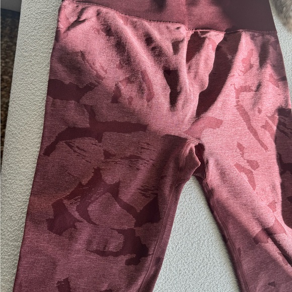 Gymshark Adapt Camo Seamless Sports Set - Savanna | Cherry Brown - Picture 4 of 7